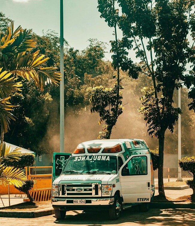 pexels-ian-panelo-3584099-tiny-reduced 1